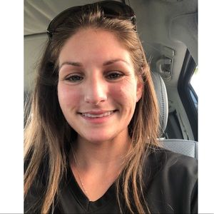 Meet your Posher, Nikki